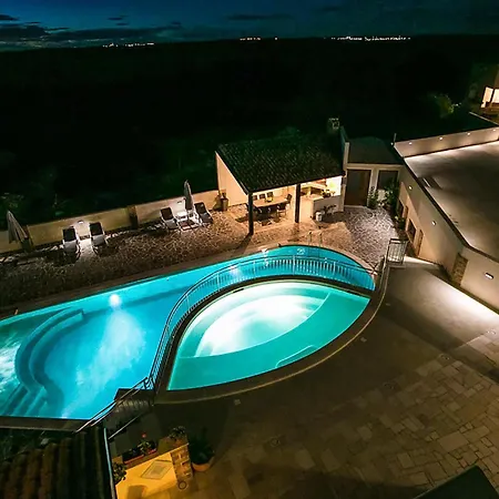 In With Outdoor Swimming Pool *